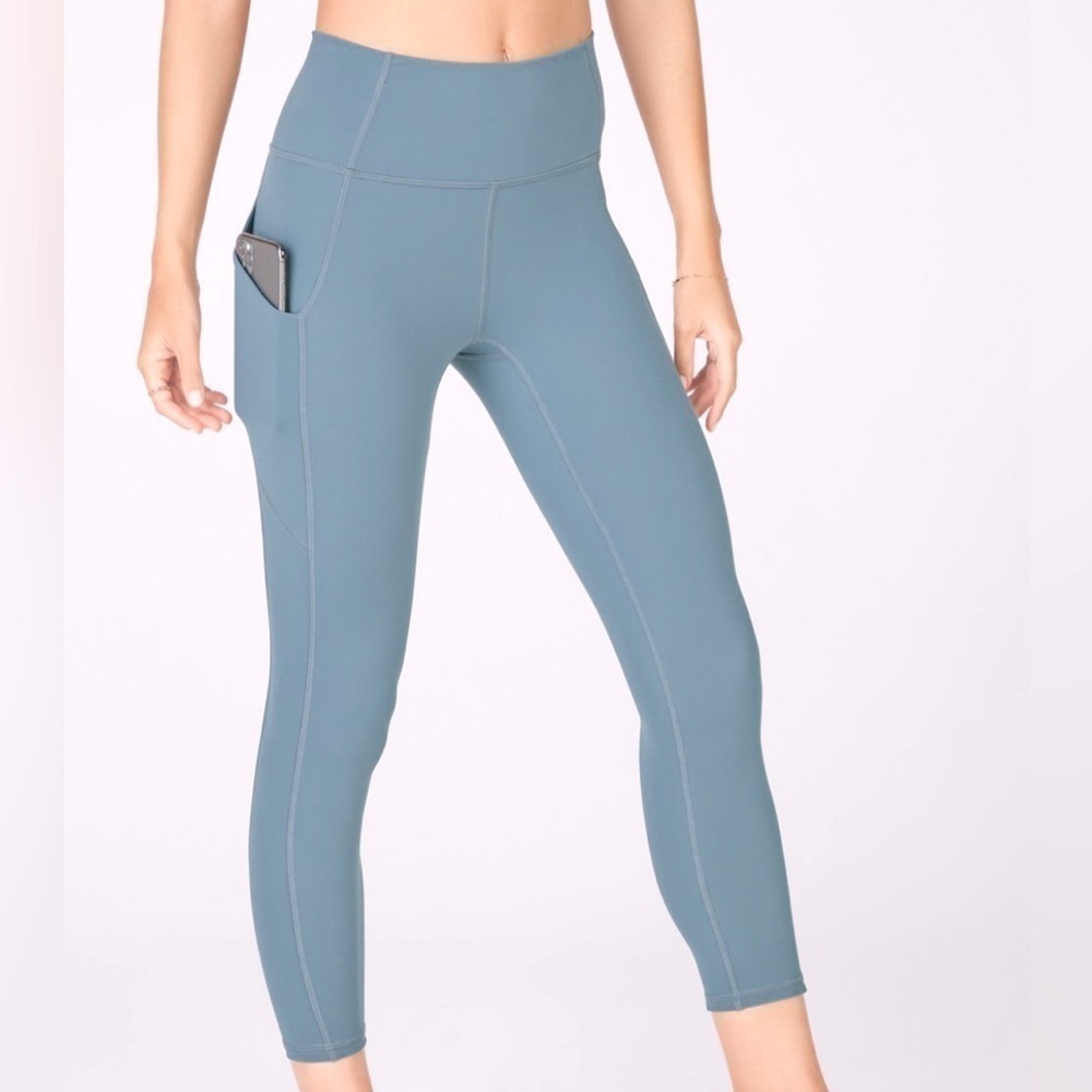 Fabletics 7/8 Leggings High Waisted Side Pockets Ultimate Hold L NWT